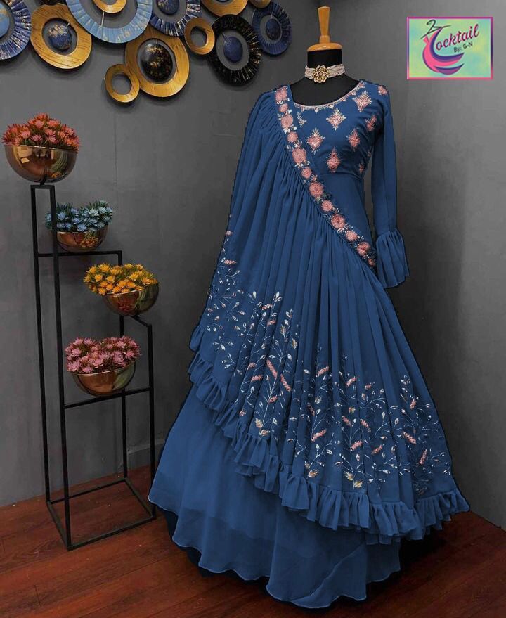 Mianoor Clothing's 3 Step Maxi with Stylish Dupatta