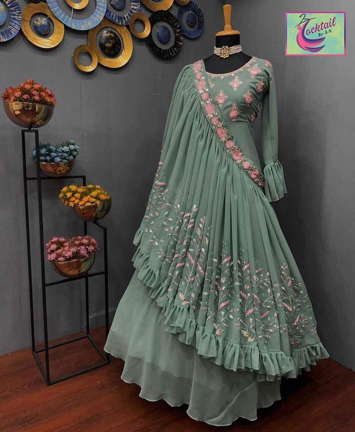 Mianoor Clothing's 3 Step Maxi with Stylish Dupatta